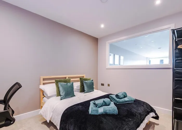 Apartamento Stylish Centre 2 Bed With Balcony *