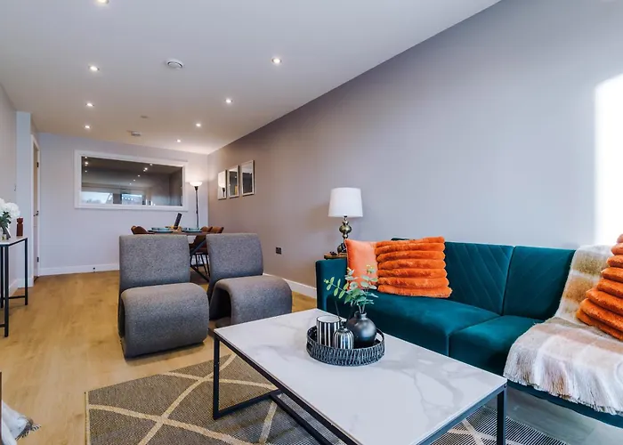 Apartamento Stylish Centre 2 Bed With Balcony