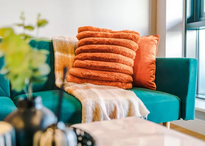 Stylish Centre 2 Bed With Balcony * Leeds (West Yorkshire)